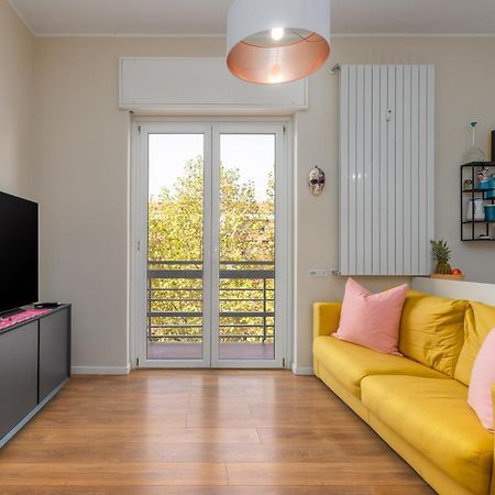 Maiolica Apartment - Free Parking And Great Connection To Linate And Duomo Milan Luaran gambar