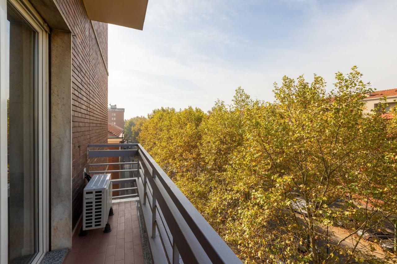 Maiolica Apartment - Free Parking And Great Connection To Linate And Duomo Milan Luaran gambar